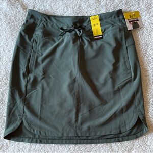 Kirkland Women’s Olive Green Drawstring Skirt / Skort Size Small New with Tags